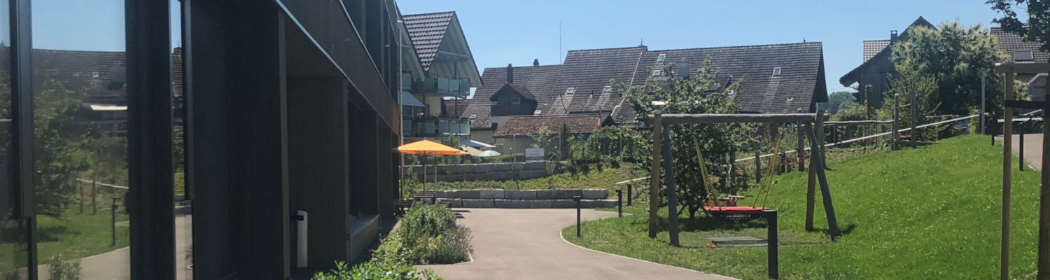 Schule Grüningen